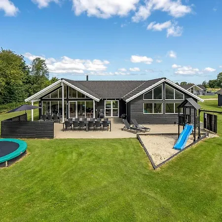 7 Bedroom Cozy In Sydals Holiday home *
