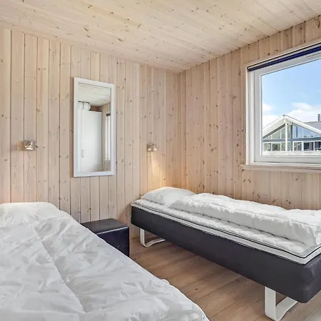 7 Bedroom Cozy In Sydals * Horuphav