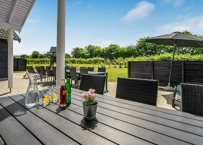 7 Bedroom Cozy In Sydals Høruphav